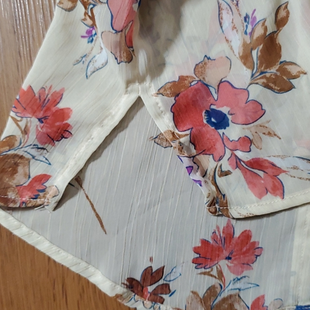 American Rag Floral Collared Button Up - Picture 8 of 15